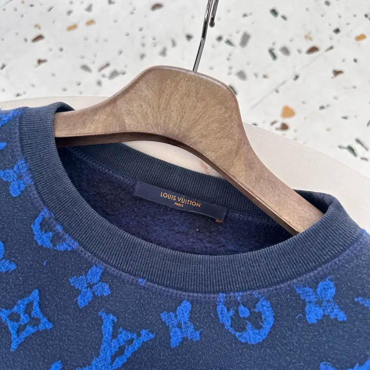 モノグラム パーカー