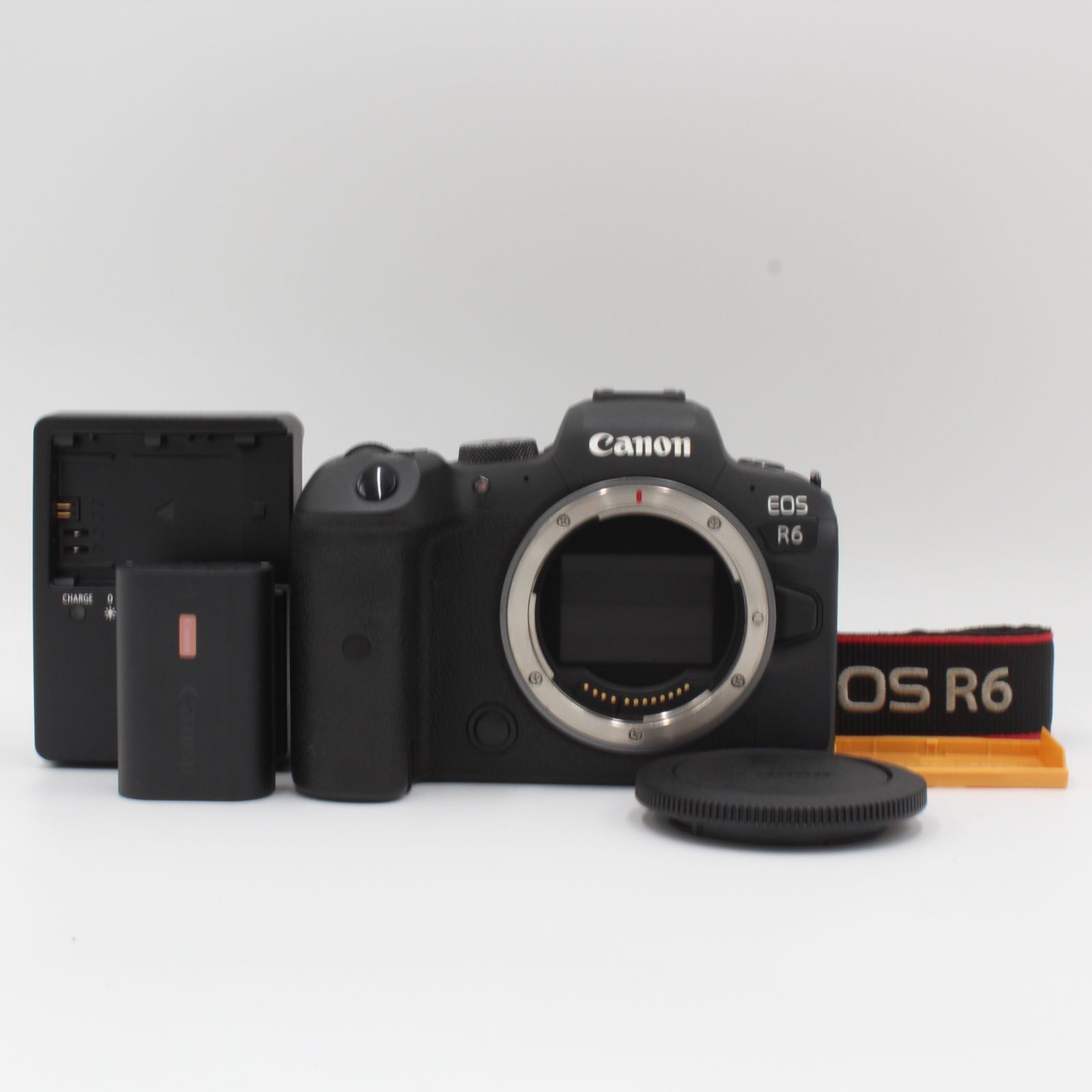 Canon EOS R6 ボディ美品／ショット数約3.6万枚 ショット数【23902】□極上品□ CANON EOS R6 ボディ#30009 - メルカリ