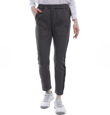 セシルマクビー