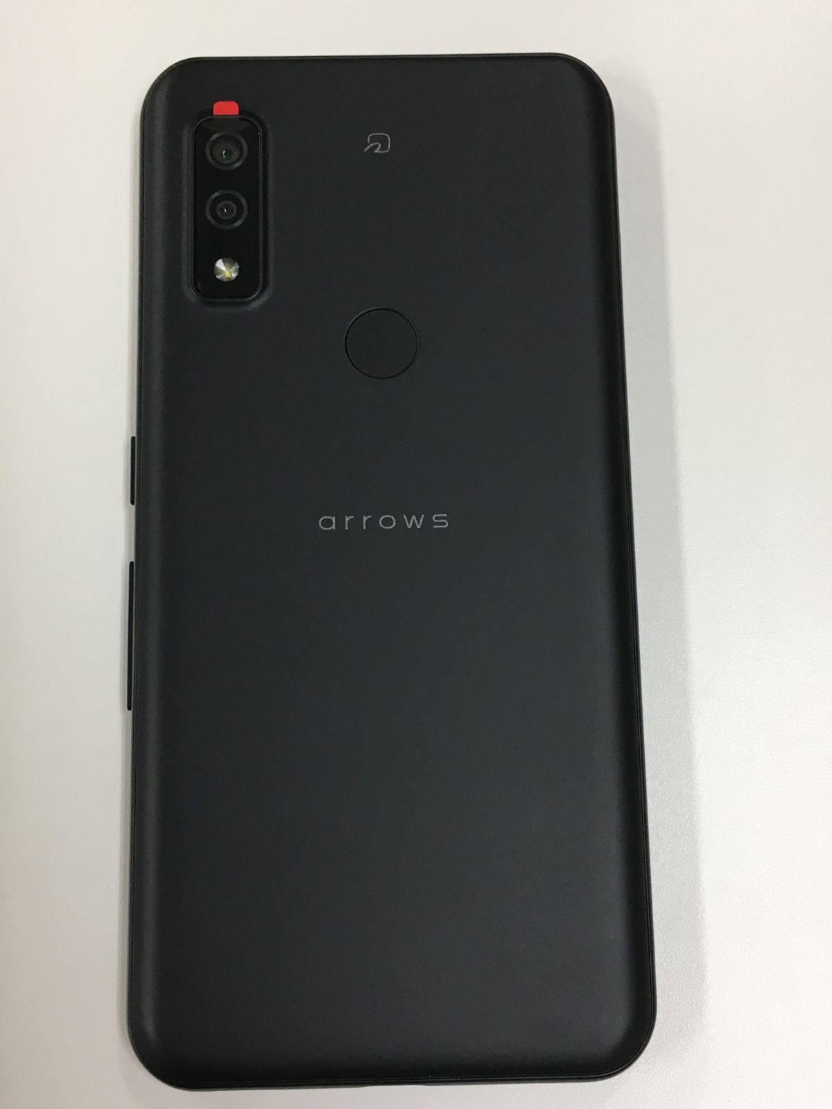 未使用品 SIMフリー au FUJITSU arrows We FCG01 - メルカリ