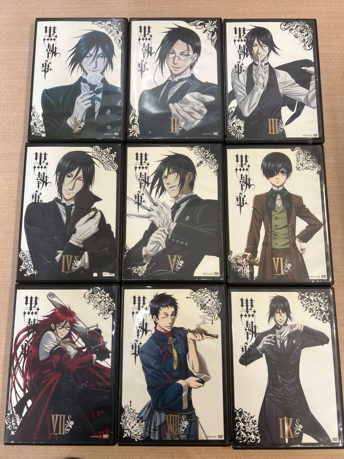 中古まとめ売り】黒執事 シリーズ全巻セットⅠ〜Ⅱ・Book of