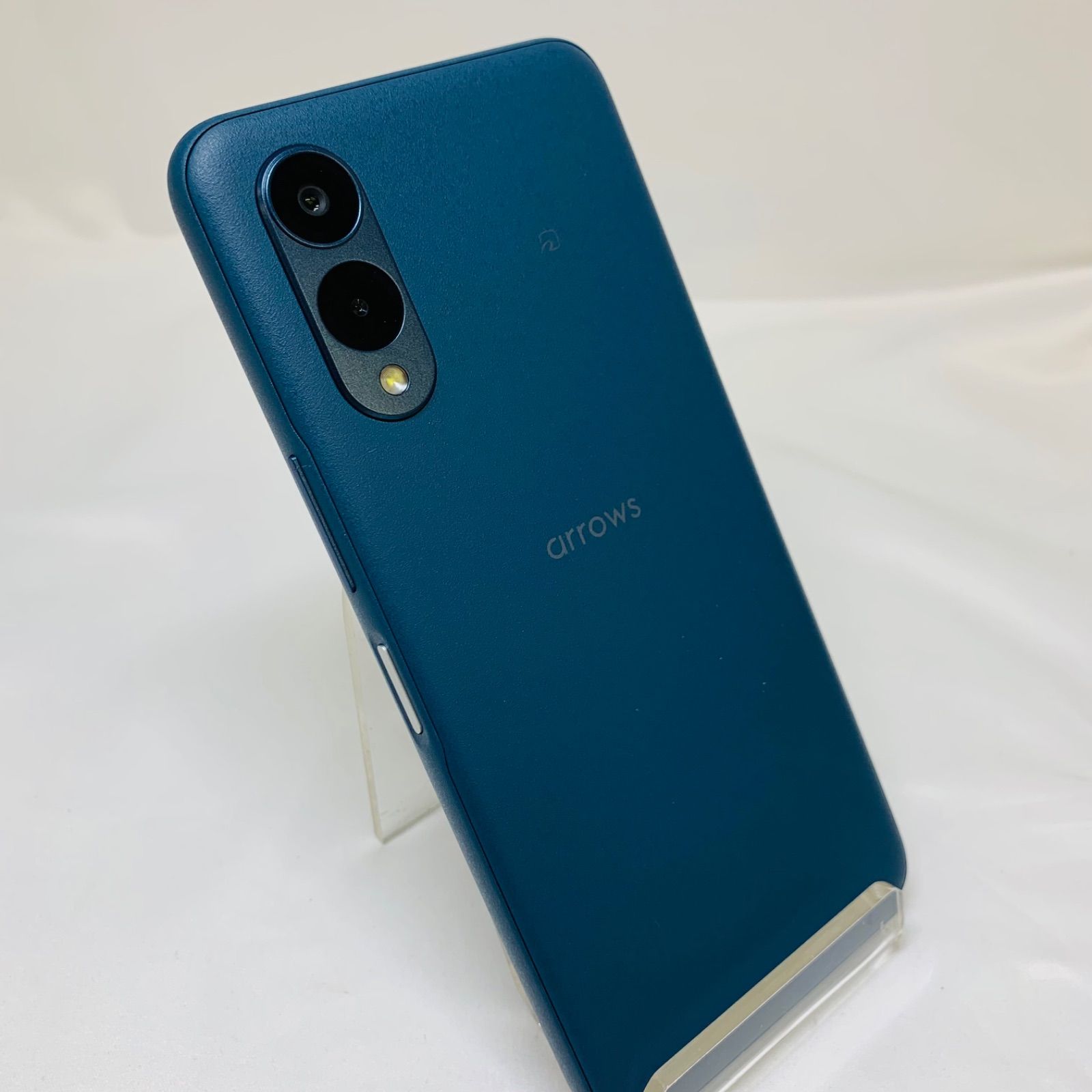 ☆【中古品】docomo arrows We2 64GB F-52E ネイビーグリーン