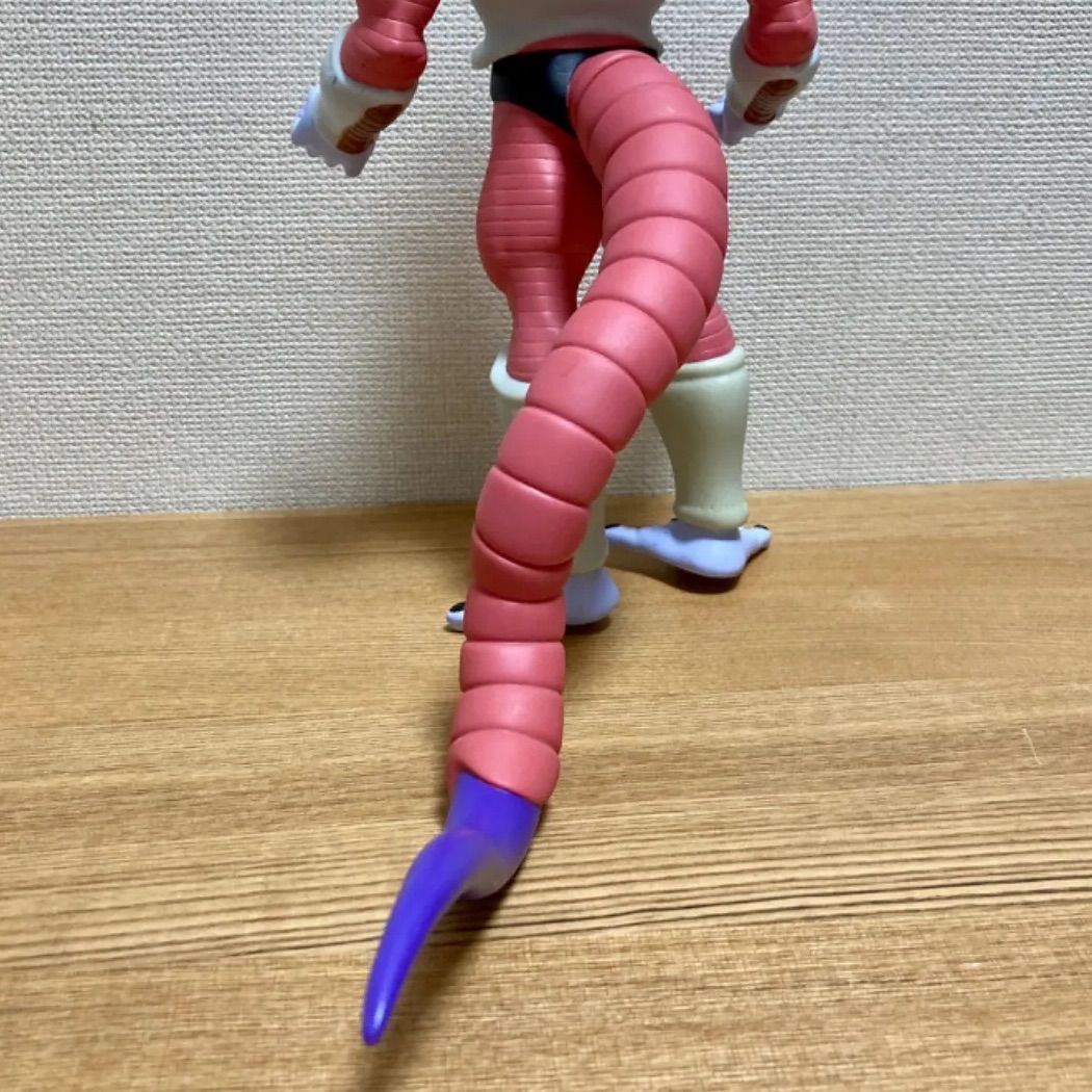 フリーザ 第二形態 「ドラゴンボール改」 組立式DXソフビフィギュア ～フリーザ～ vol.1 - メルカリ