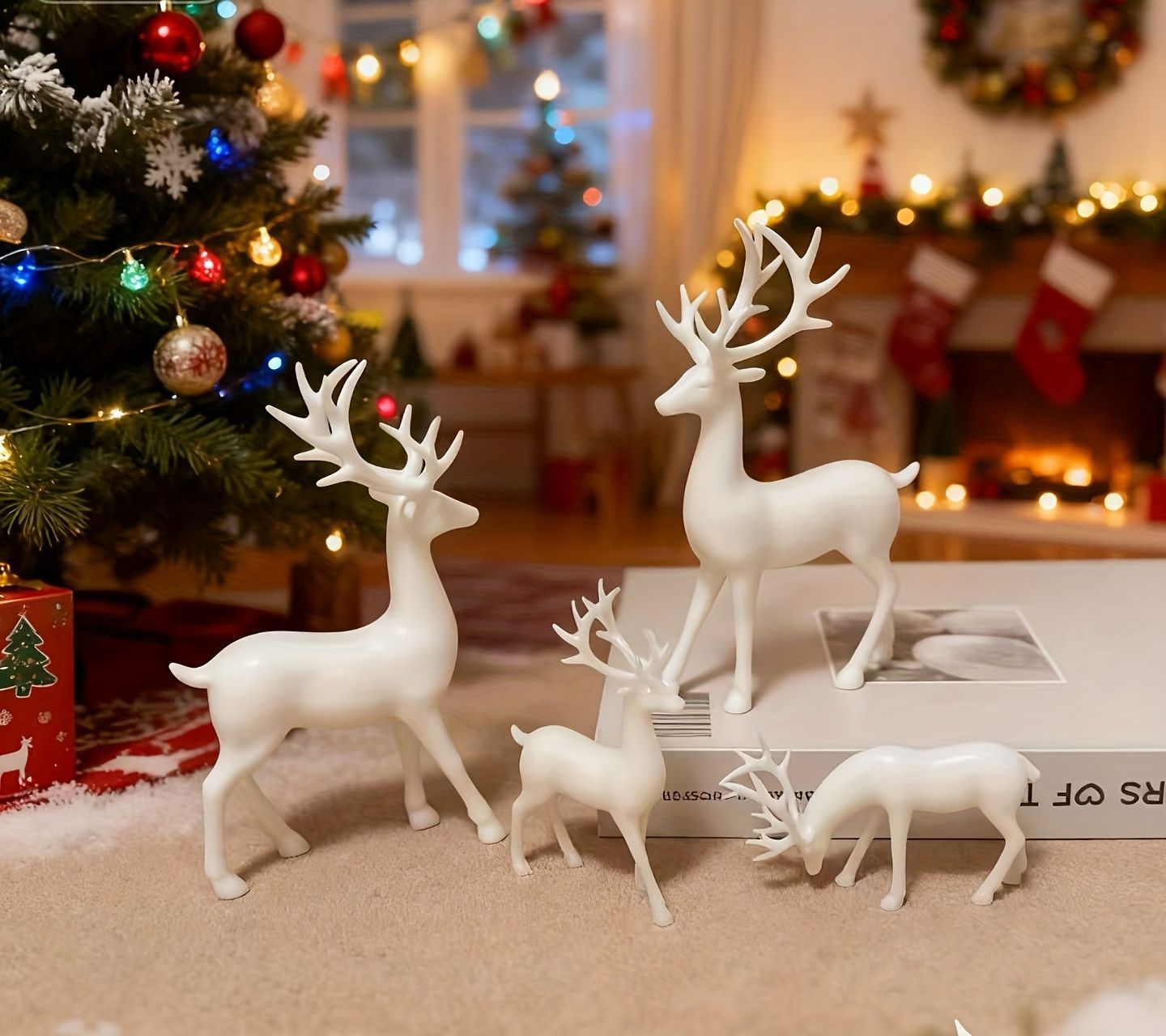 クリスマスオブジェ 置物 クリスマス 4匹のトナカイ ホワイト トナカイの家族 冬 インテリア ミニチュア インテリア雑貨 室内 寝室 玄関 プラスチック 庭 ガーデニング プレゼント ギフト 贈り物 NEXPOTALLINN_EU