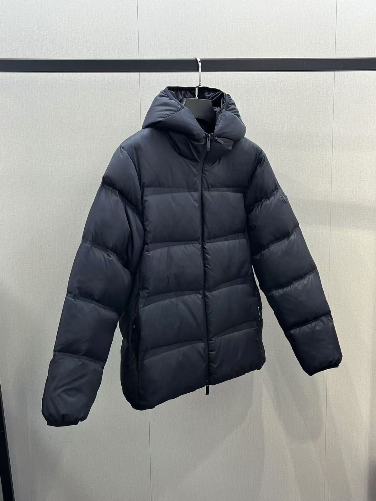 MONCLERモンクレール