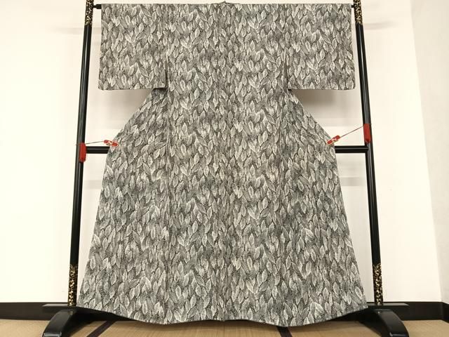 平和屋着物○上質な小紋 舞葉文 たたき染め 黒地 正絹 逸品 未