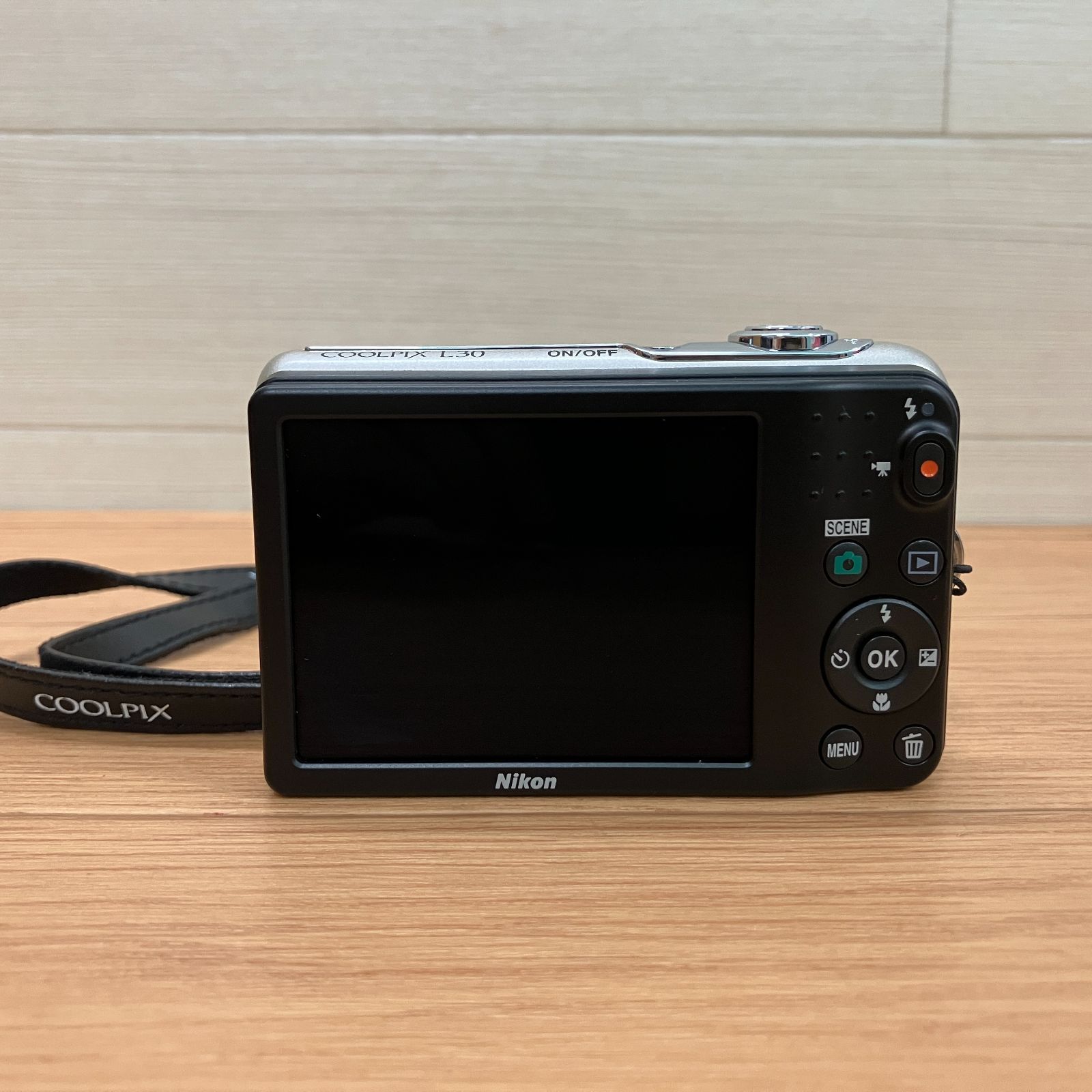 Amazon | Nikon デジタルカメラ COOLPIX L30 5倍ズーム 2005万