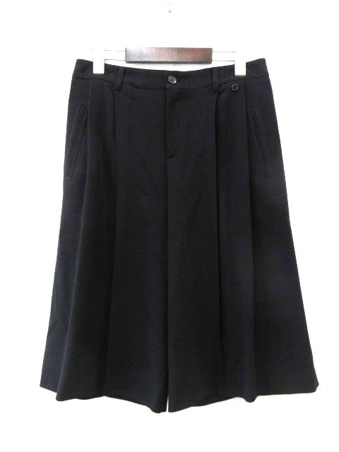 グッチ GUCCI ハーフパンツ 黒 ブラック 38 ボトムス バミューダ ミディアム丈 タック AA
