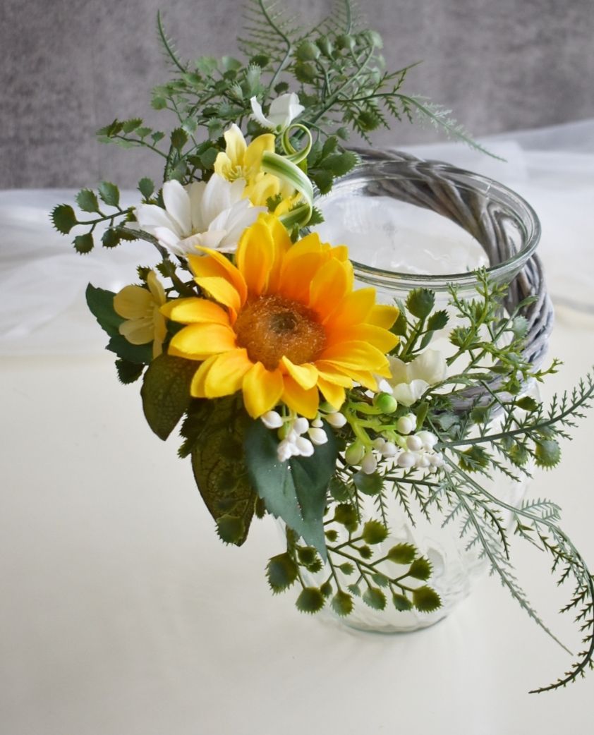 流れるグリーン☆トロピカルなひまわりのリース☆造花☆ドアリース  