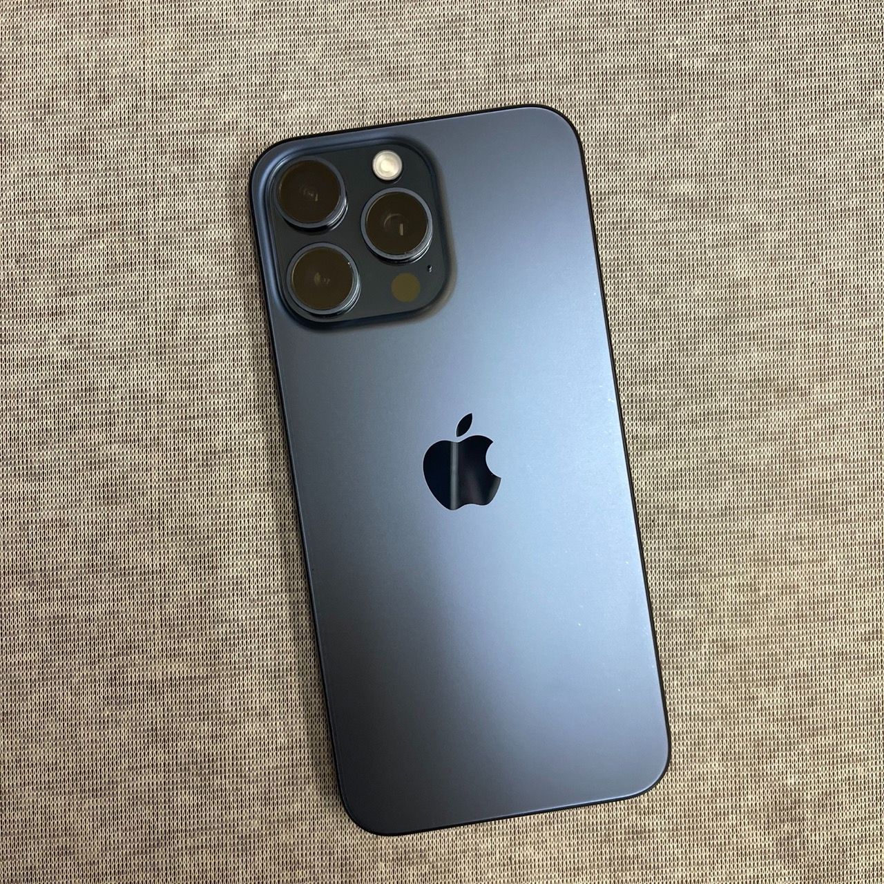 iPhone 15Promax 256GB simフリー Apple iPhone 15 Pro Max 256GB SIMフリー [ホワイトチタニウム
