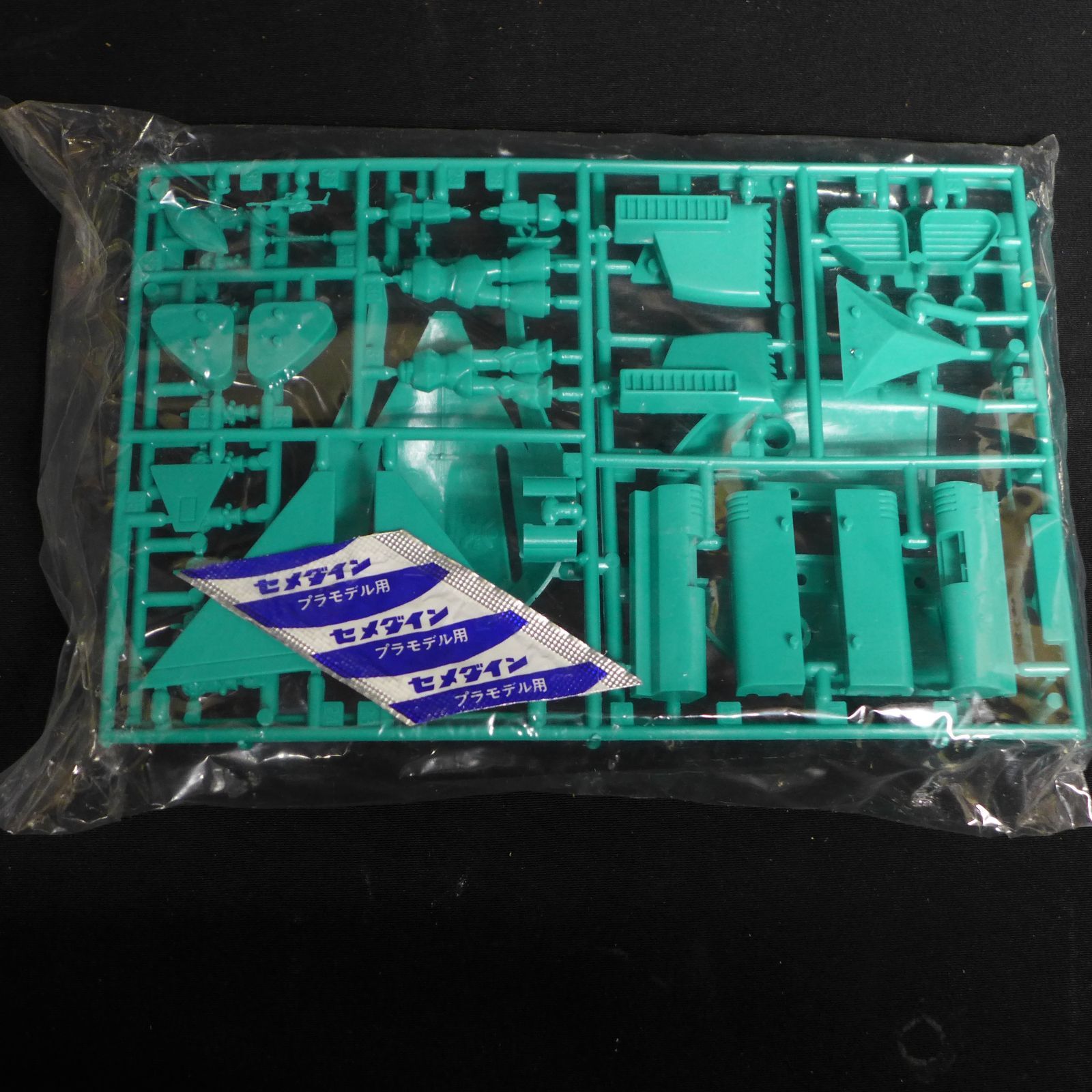 機動戦士ガンダム エルメス ララァスン専用 モビルアーマー 1/550 旧キット ベストメカコレクション 028 1/550 MAN-08 ララァスン