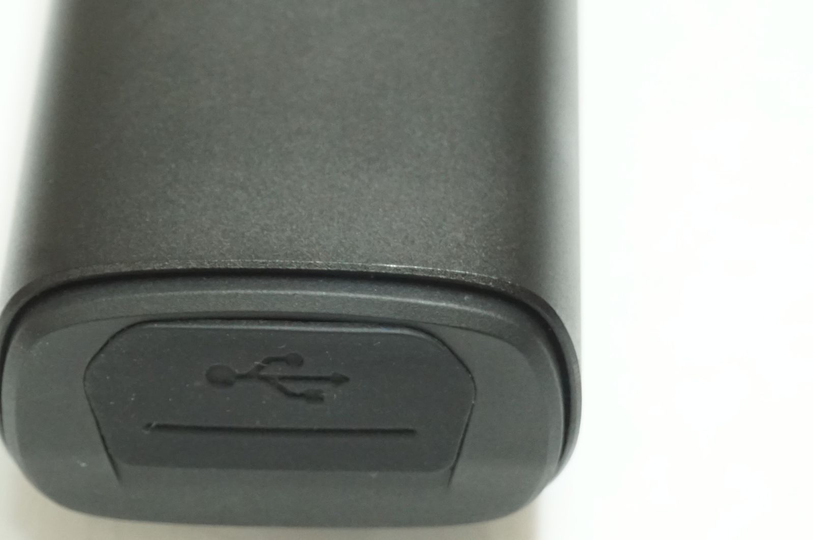 OLIGHT オーライト