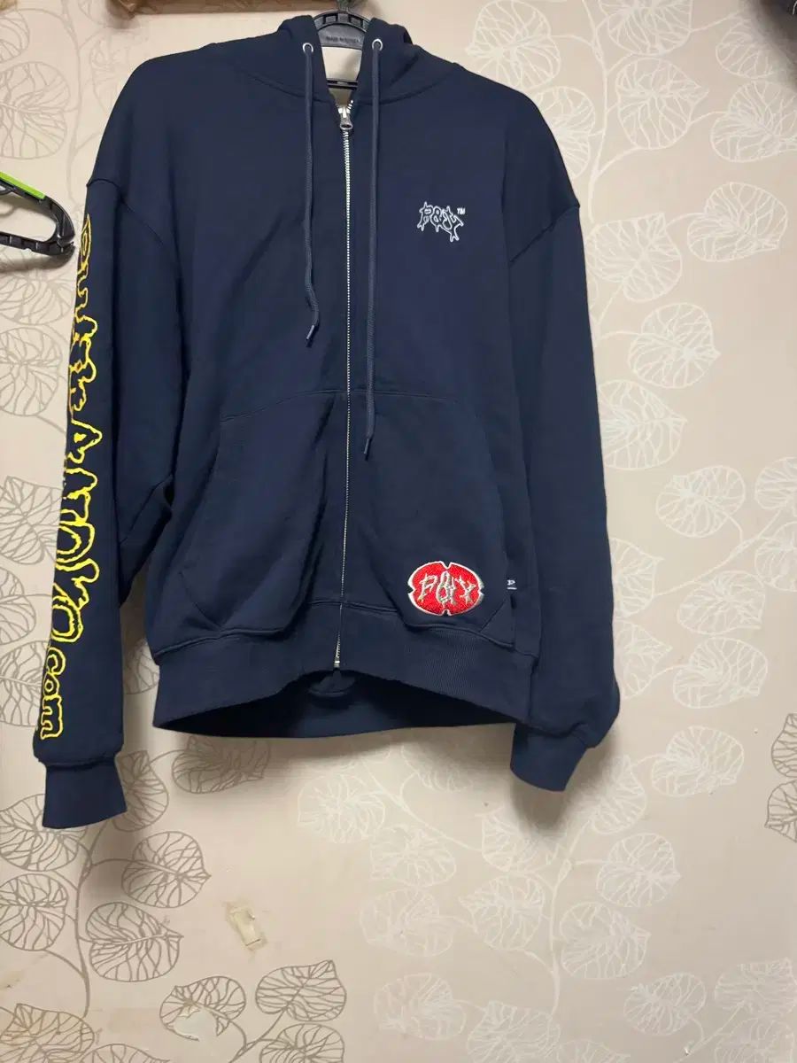 PunkandyoジップパーカーサイズS ゆさん専用 Punkandyo フード付き ジップアップパーカー - メルカリ