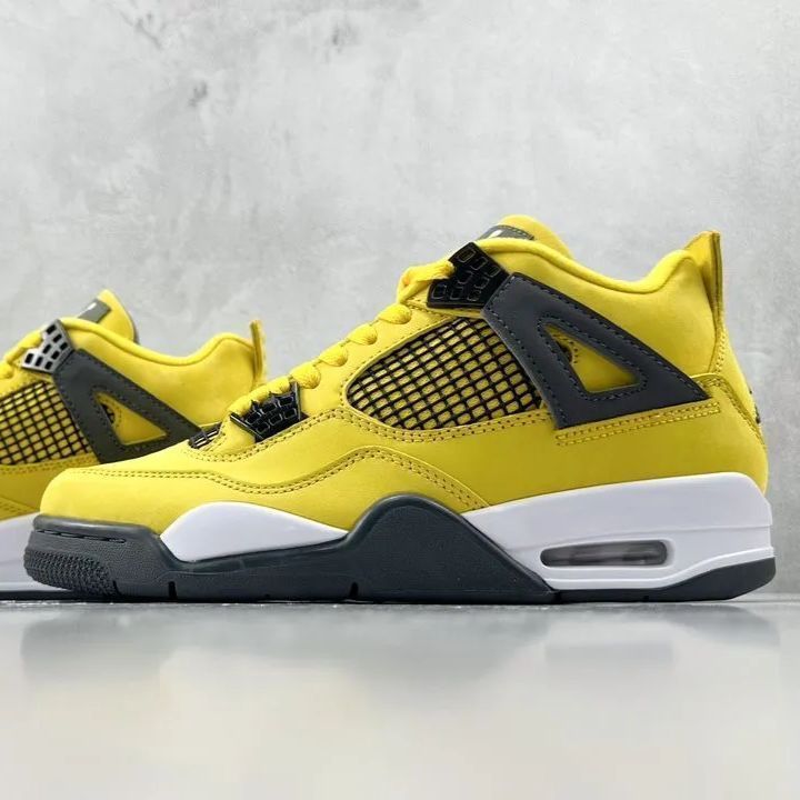 Nike Air Jordan 4 