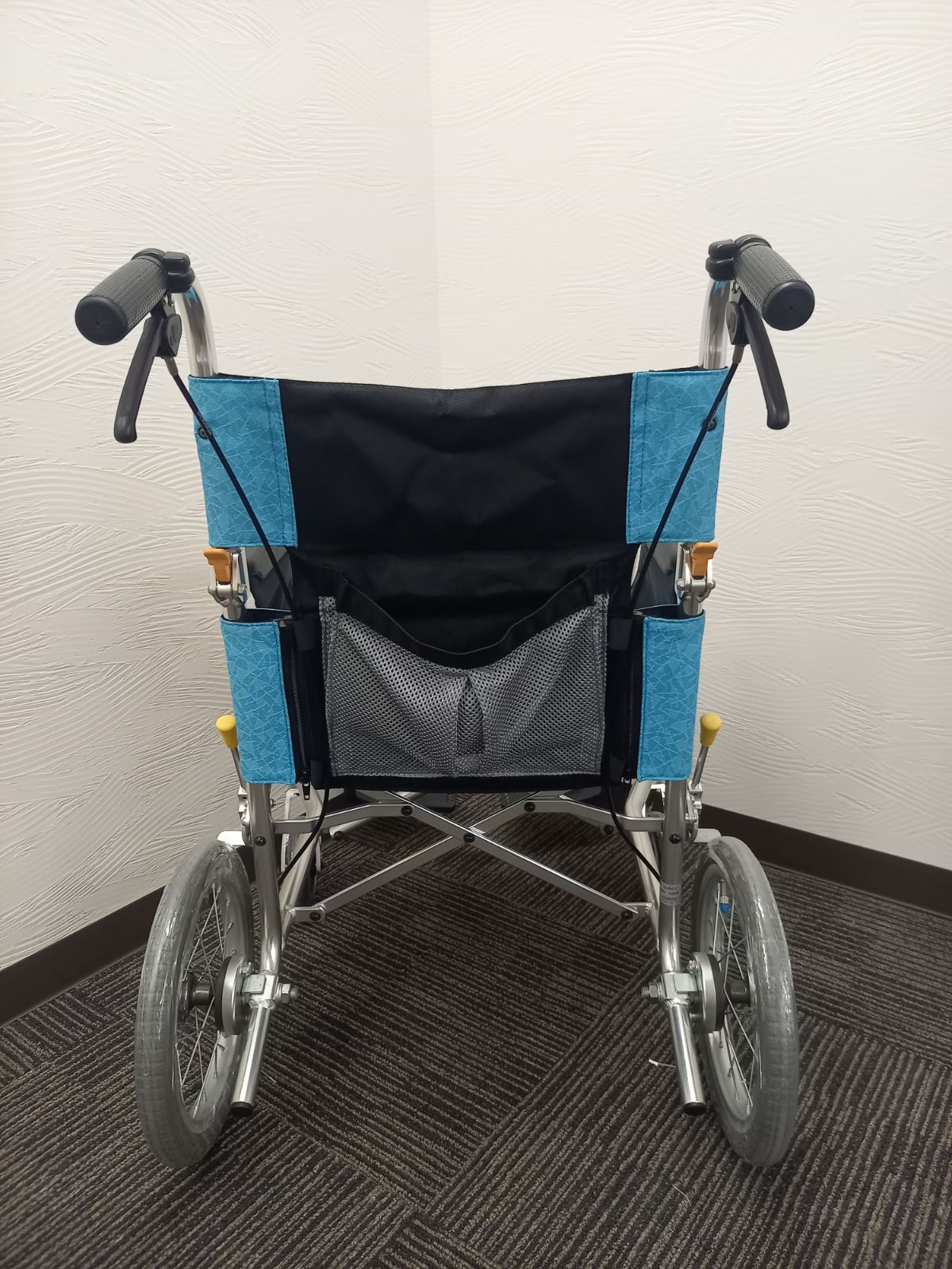 中古】松永製作所 介助式車椅子 超軽量タイプ（8.5kg） USL-2B - メルカリ