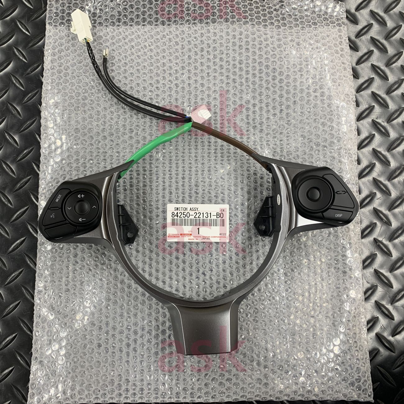 ☆新品 マークX 130系用 ステアリングパッド スイッチ