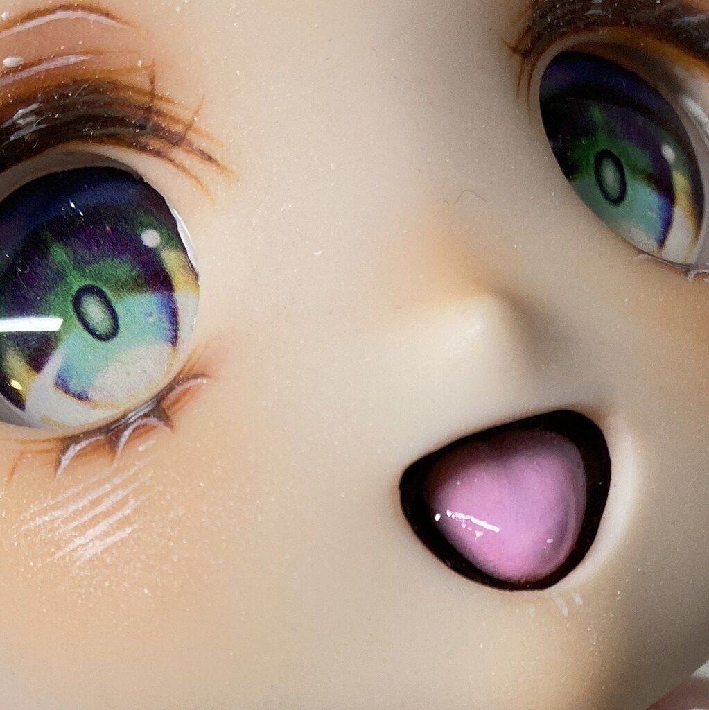 セミホワイト肌