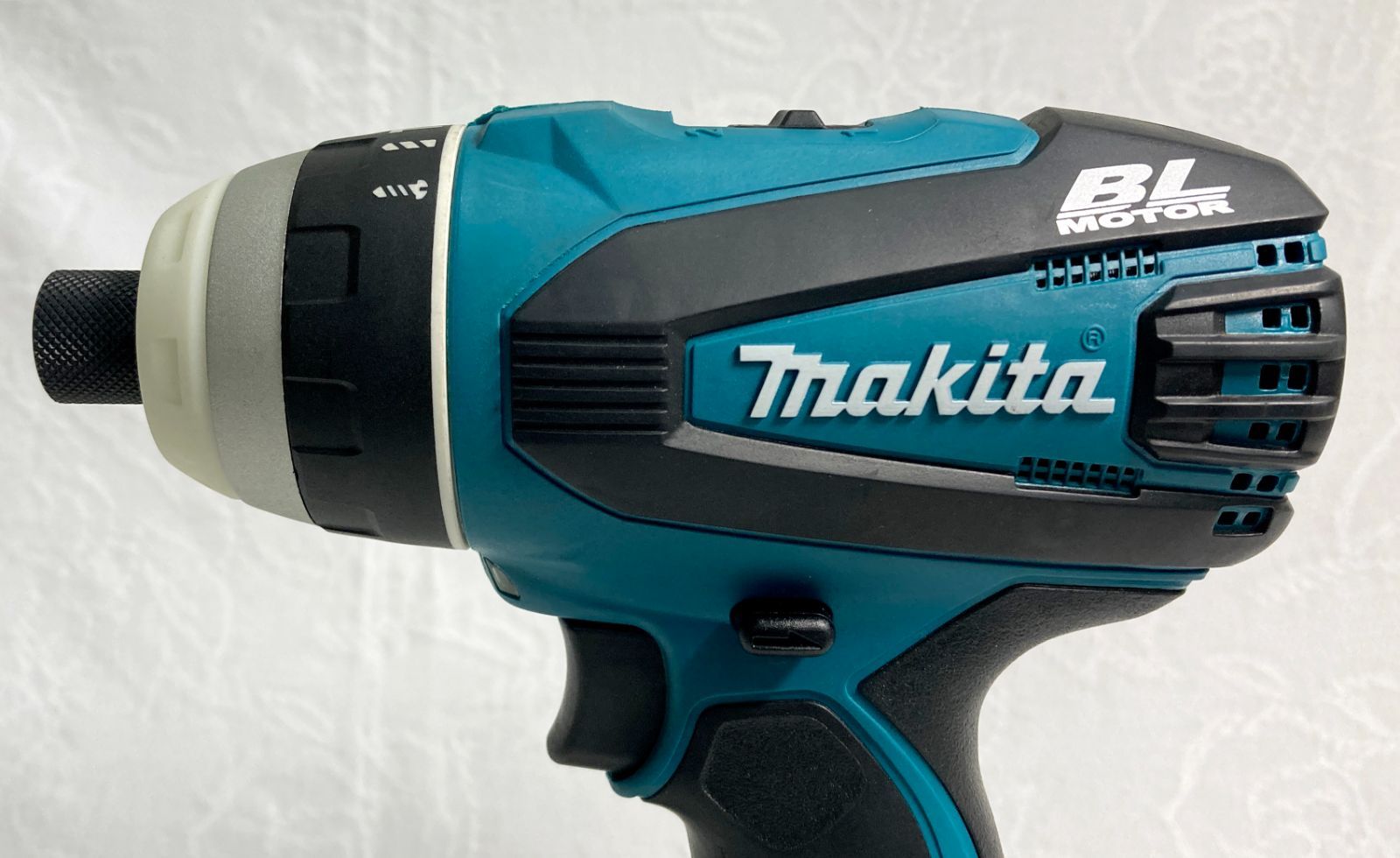 〇 makita マキタ 18V 充電式4モードインパクトドライバ TP141D BL MOTOR LXT BRUSHLESS HRDEVELOPMENT_JP