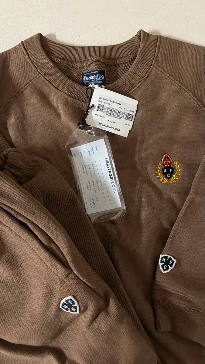 HERITAGE FLOSS スウェットシャツとジョガー セット 8T