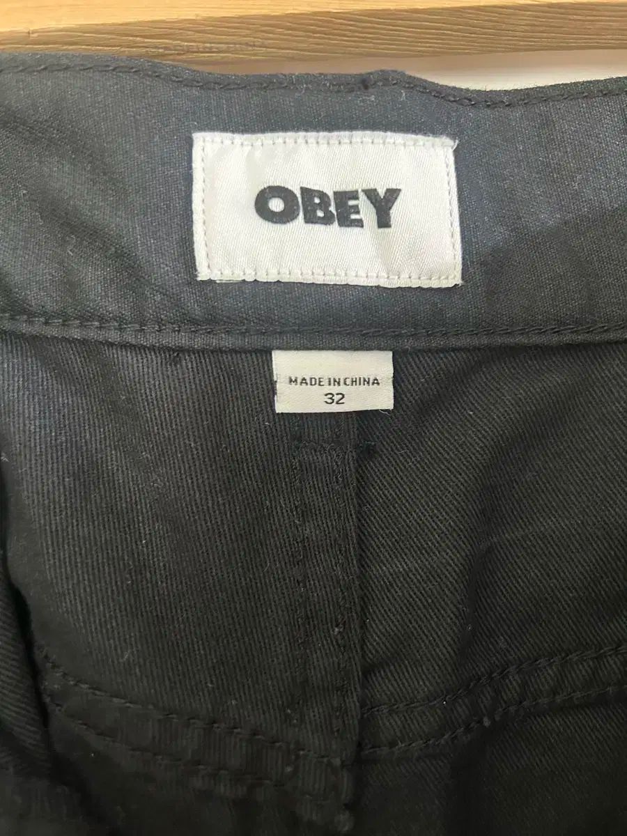 パンツ 黒