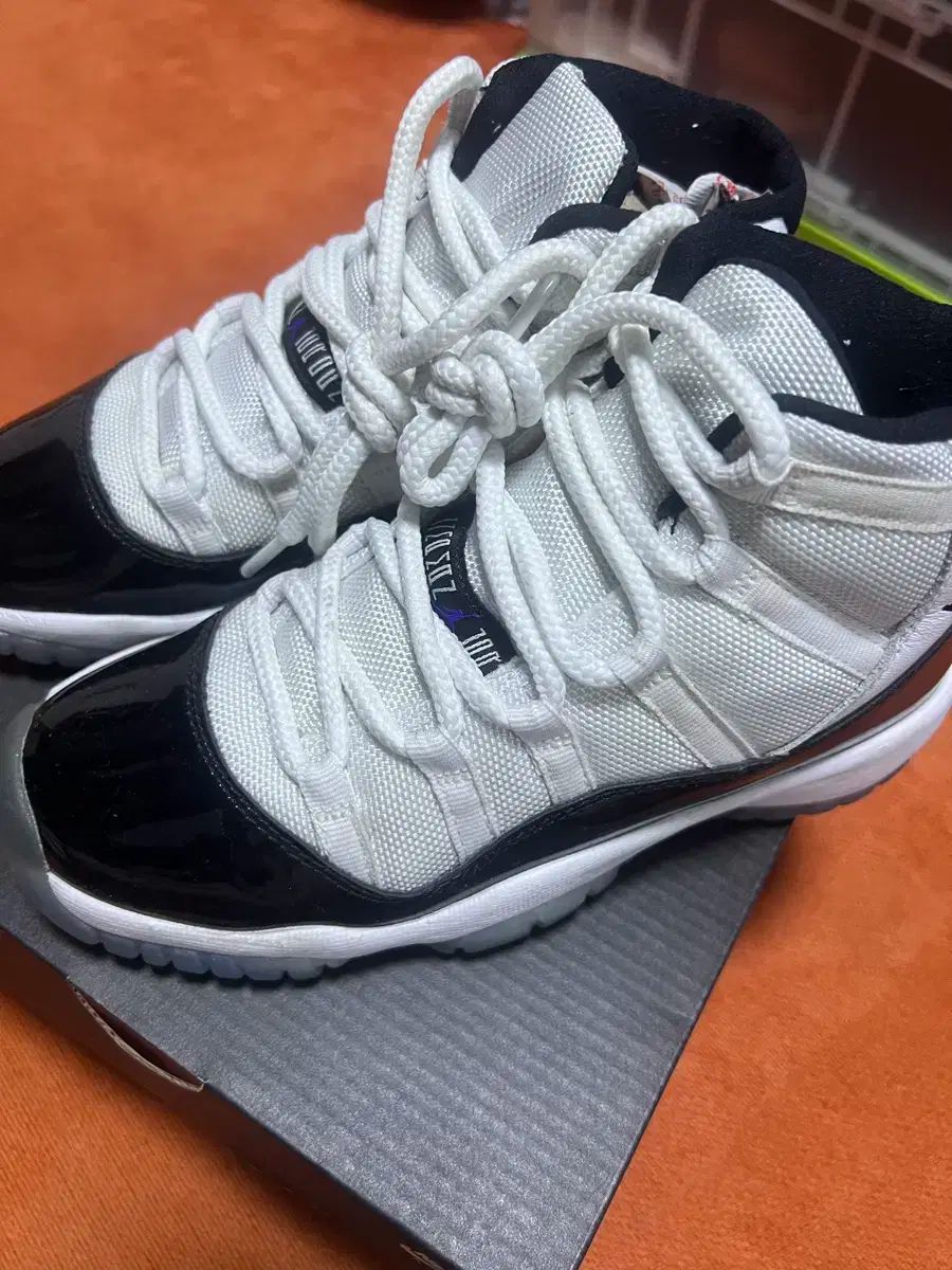GS ジョーダン 11 レトロ コンコルド 2018 230