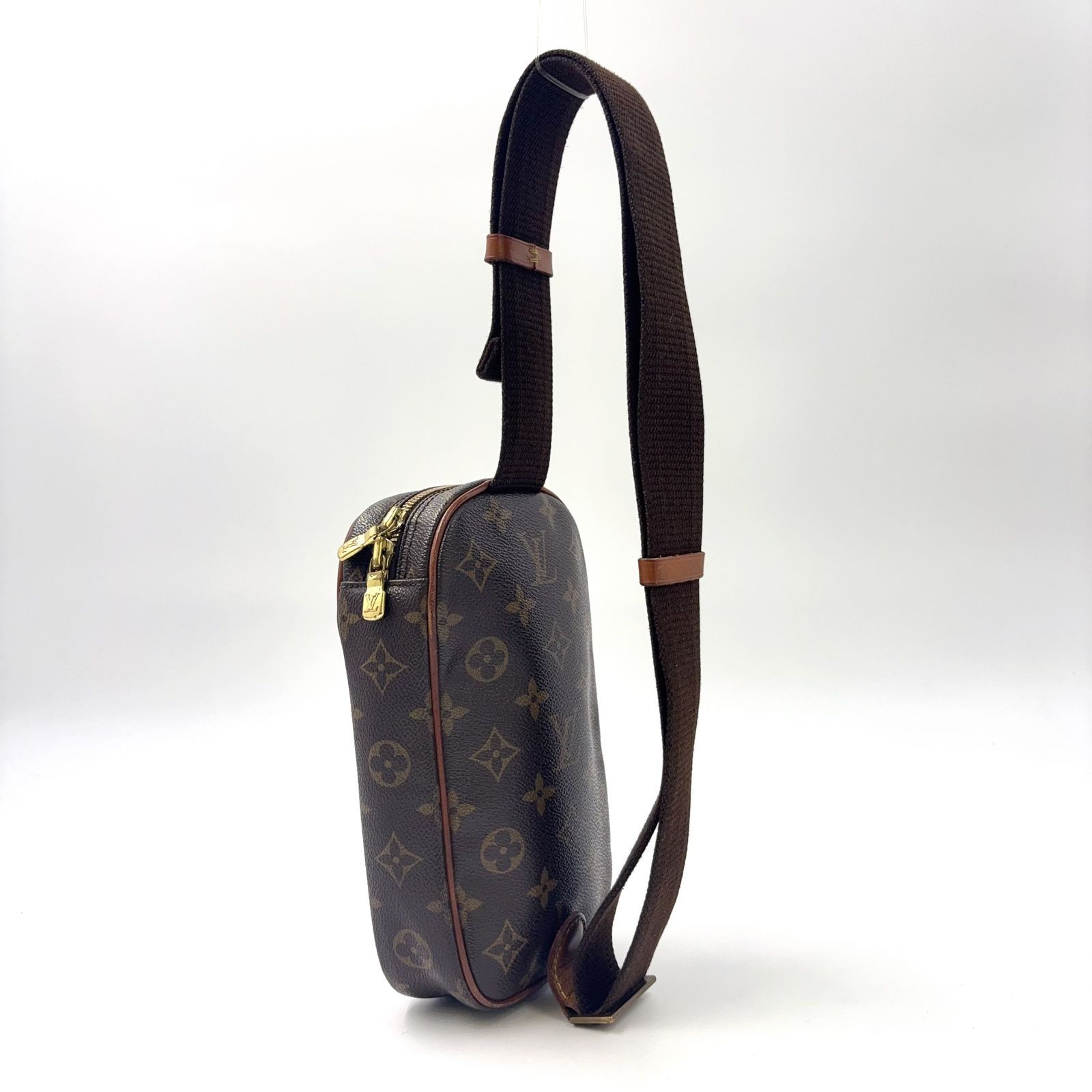 LOUIS VUITTON ポシェットガンジュ モノグラム モノグラム