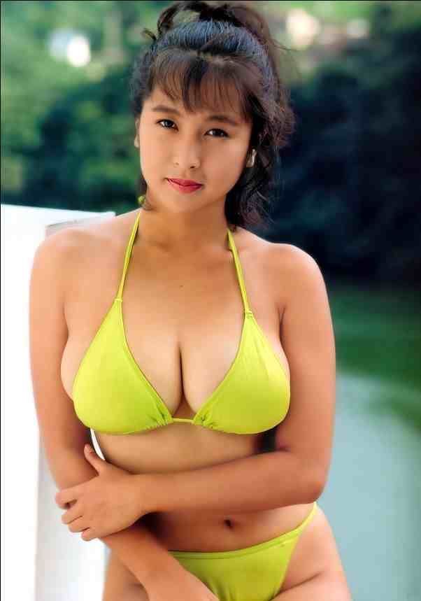 かとうれいこ 1992年カレンダー 巨乳水着ビキニ