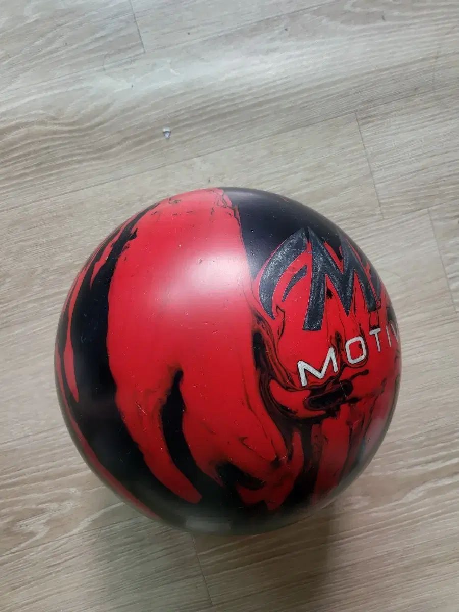 p ボーリングボール