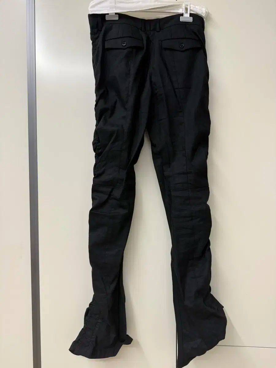 スタジオ パンツ