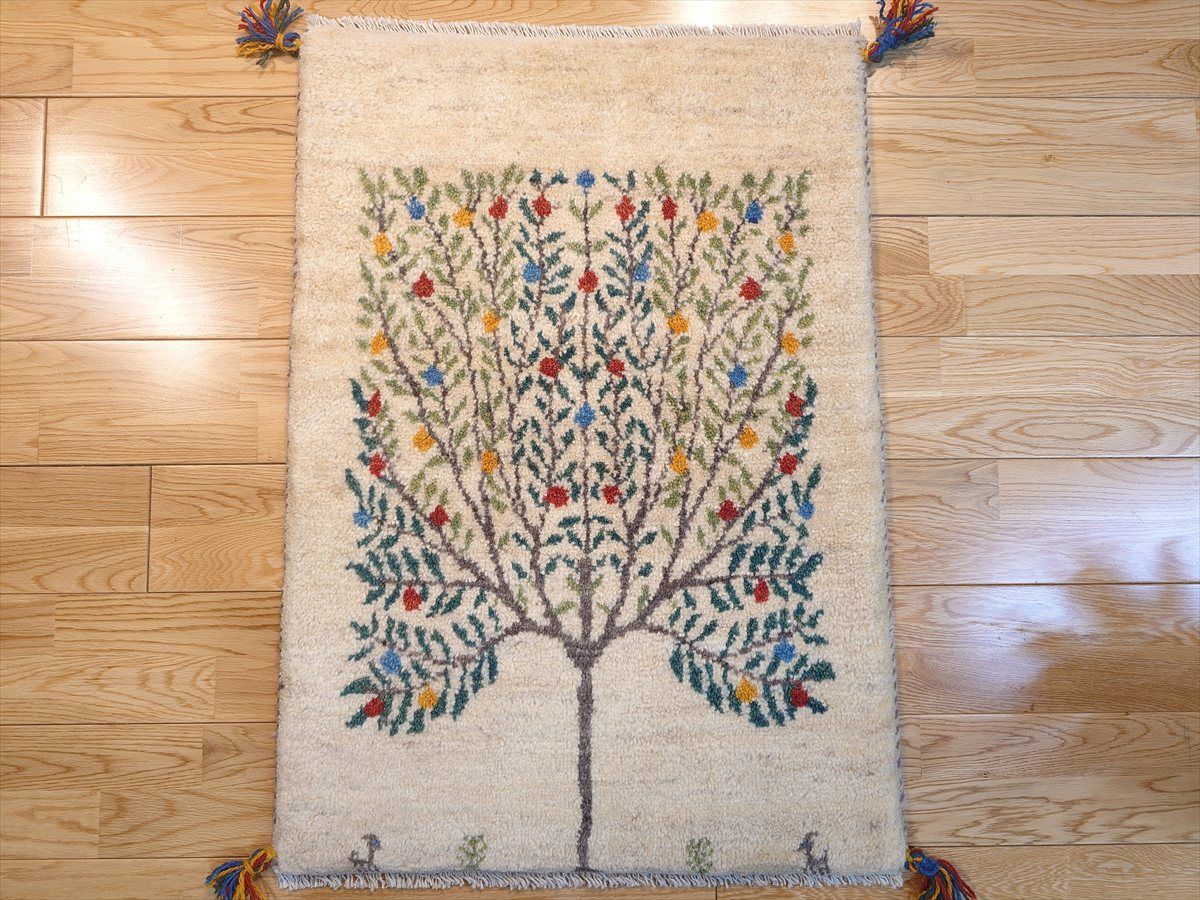 ペルシャ　ギャッベ　玄関　87×62　アイボリー　ラクダ　生命の木 ペルシャ ギャッベ 玄関マット ラグ 87×62㎝ アイボリー 生命の