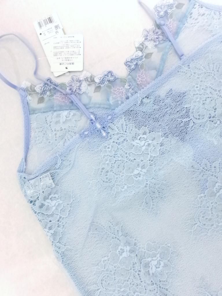 み M