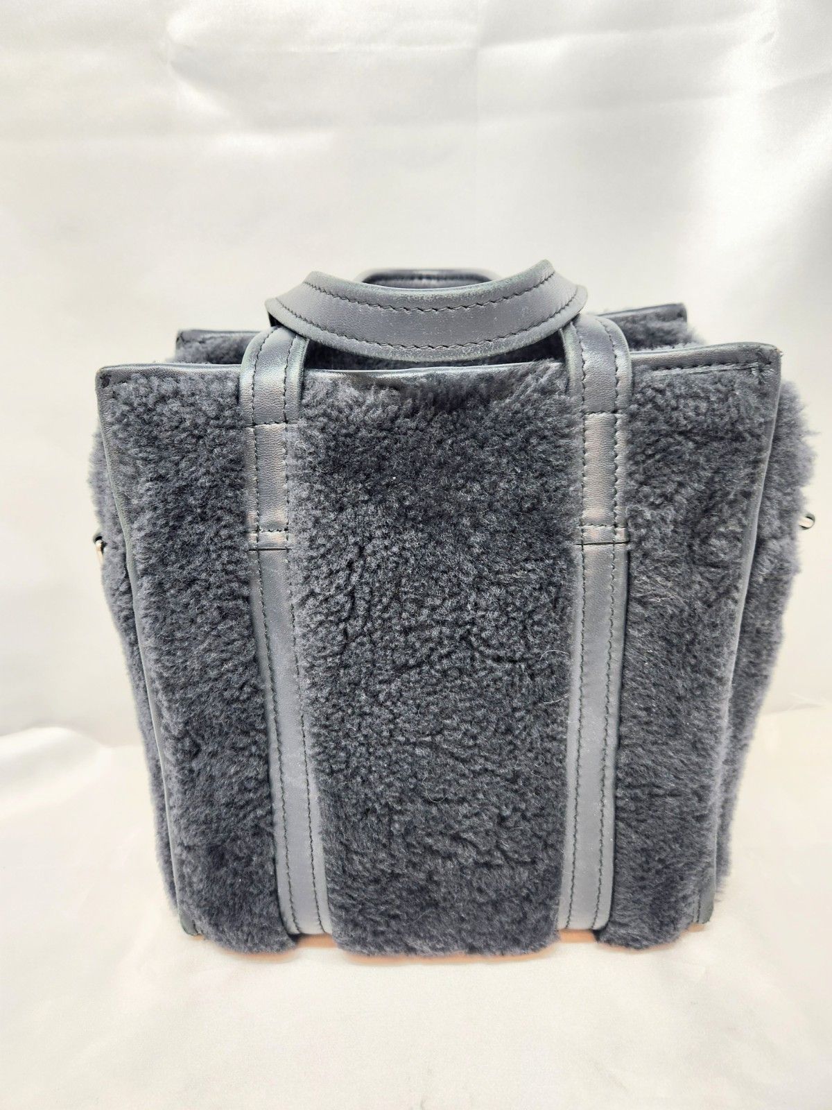 BALENCIAGA バレンシアガ ファー トートバッグ ショルダー紐無し スレあり Ｍ-1589