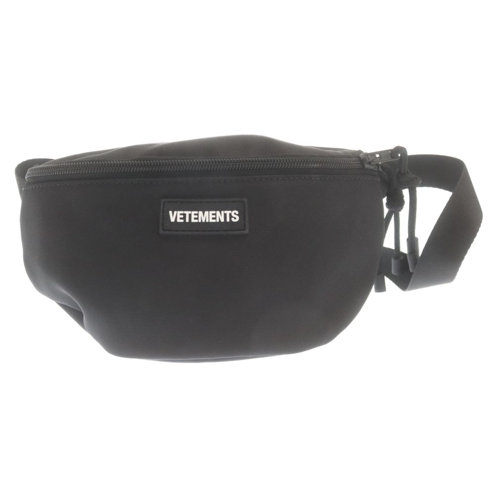 VETEMENTS (ヴェトモン) ALL BLACK LOGO FANNY PACK オールブラック ロゴ ファニー パック ウエストポーチ ボディバッグ ブラック UE63BA500B
