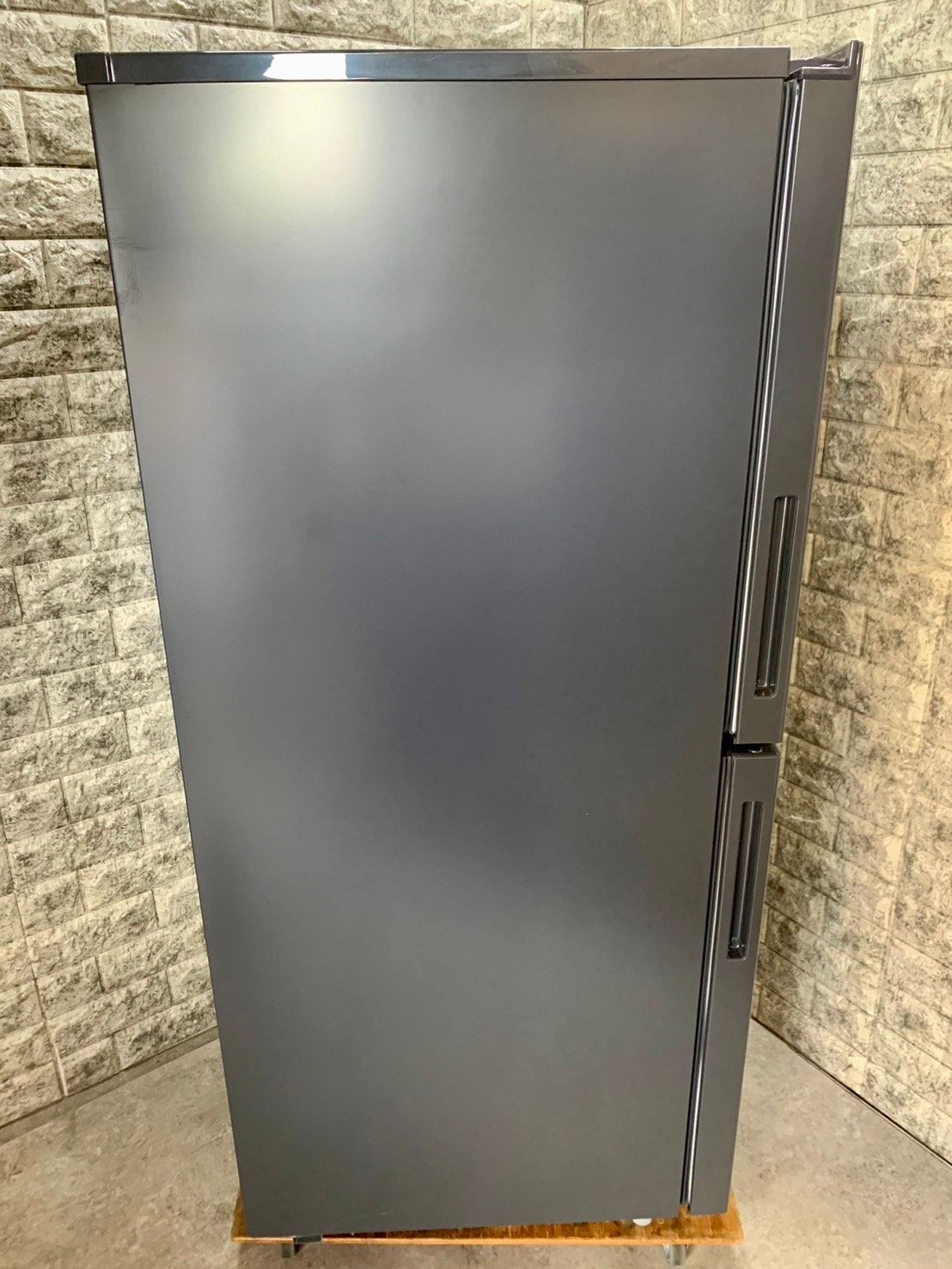 高年式】大阪送料無料☆3か月保障付き☆冷蔵庫☆2024年  