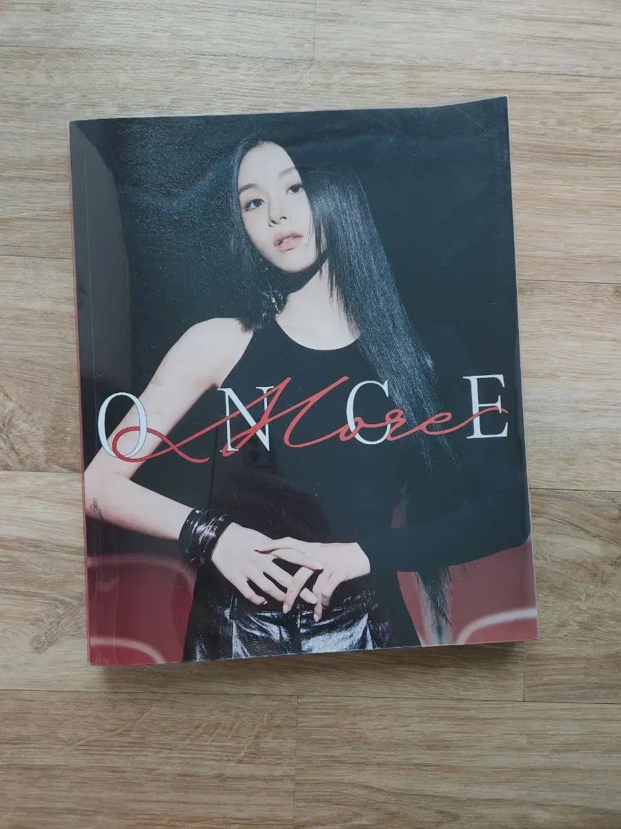 TWICE(トゥワイス) チェヨン(CHAEYOUNG) エスクワイア 雑誌