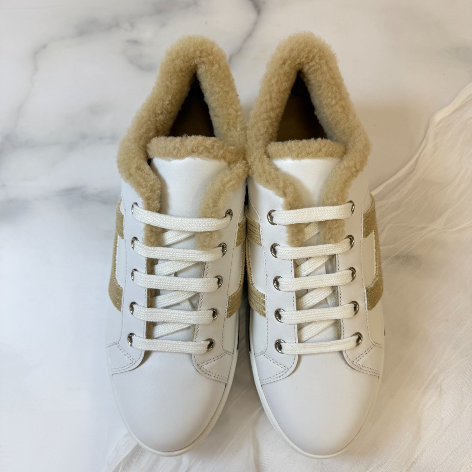 鑑定済み ♥ エルメス デア 38 24.5cm程度 ホワイト エクリュ カーフ シープスキン ボア スニーカー Hロゴ KIN-KAAI_COM