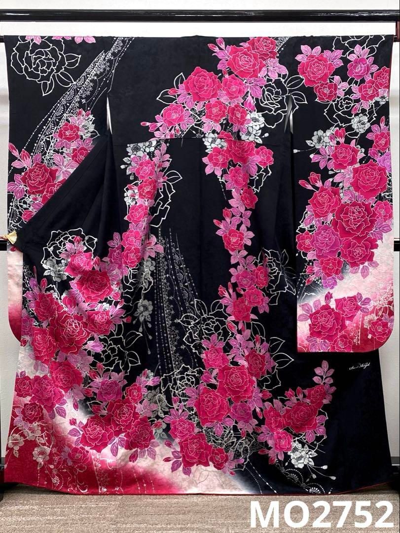 ブランド振袖 豪華 刺繍 銀彩 紋意匠 身丈160cm パールトーン加工済 