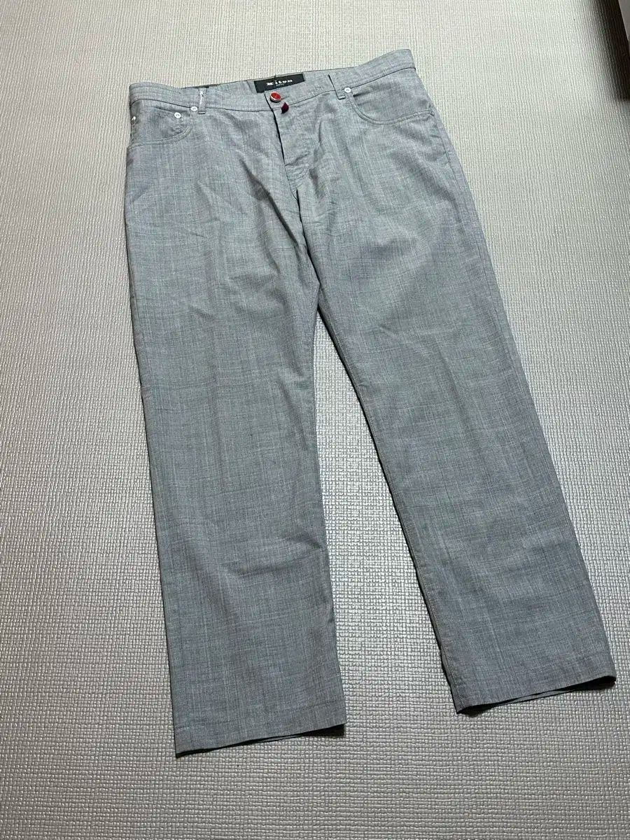 Kiton キートン パンツ
