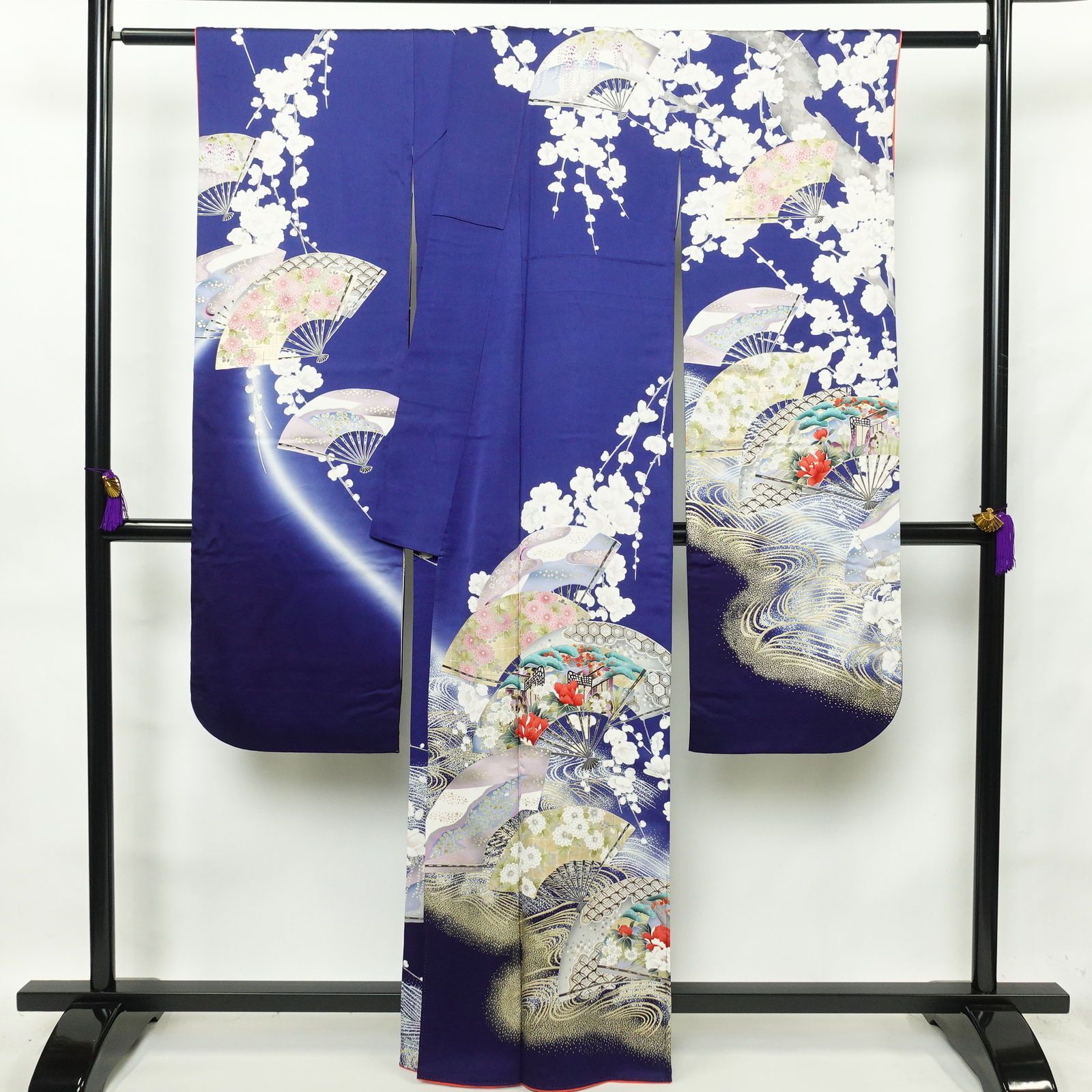 中古 振袖 正絹 古典柄 袷仕立て 身丈162.5cm 裄丈66.5cm 箔 金彩