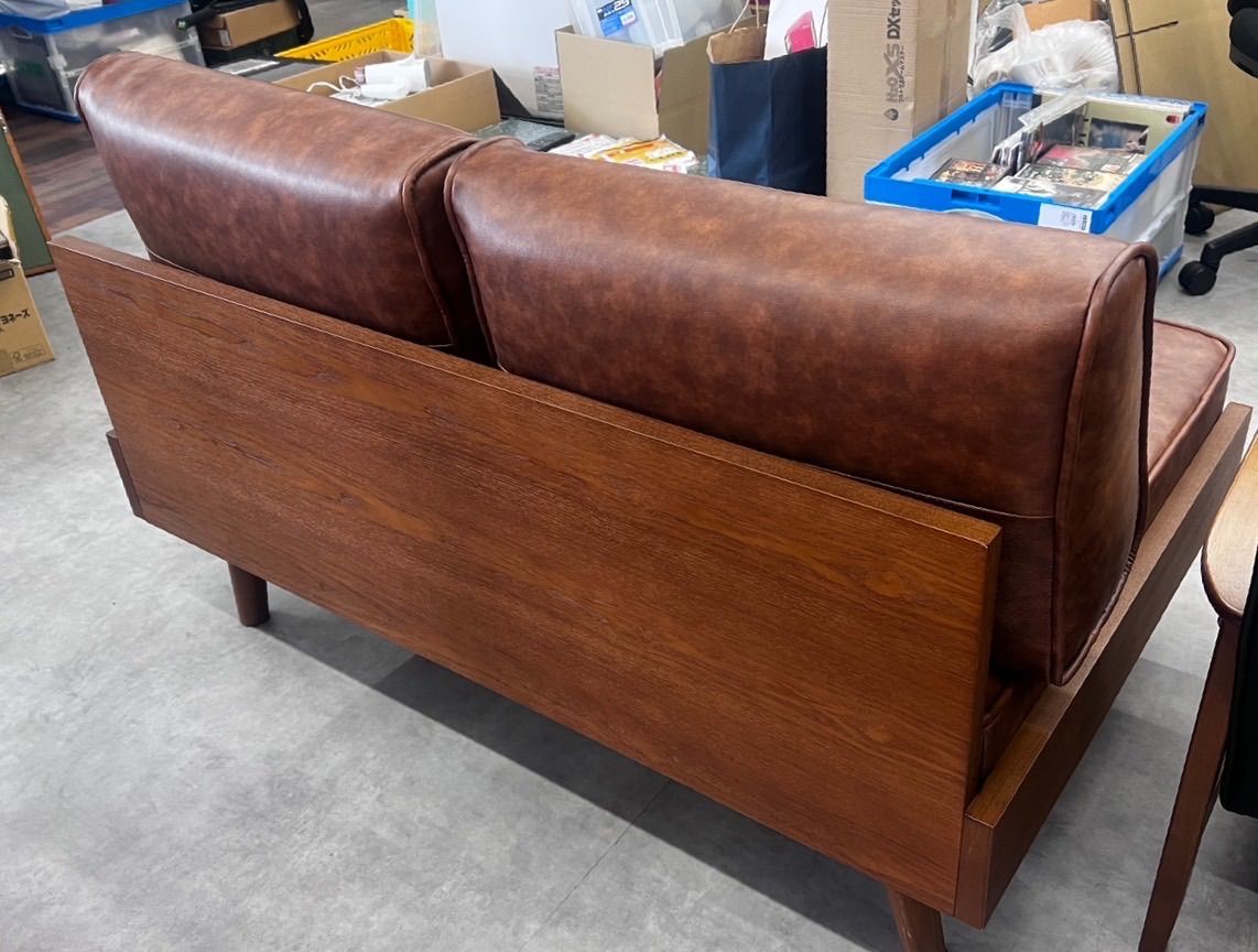 美品】unico 2人掛け レザーソファ 美品】unico ウニコ「MOLN(モルン