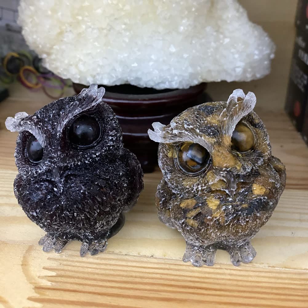 人気商品】YUYAKESHIふくろう 置物 マスコット オブジェ かわいい ミニ 梟 玄関 庭 さざれ石入れ 天然石 フクロウ インテリア 樹脂 装飾  小物 マット付き（ラピスラズリ） - メルカリ