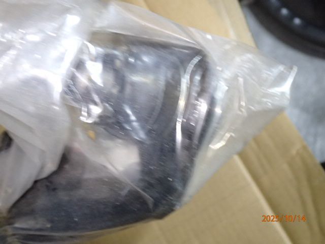 エスクァイア アイシス