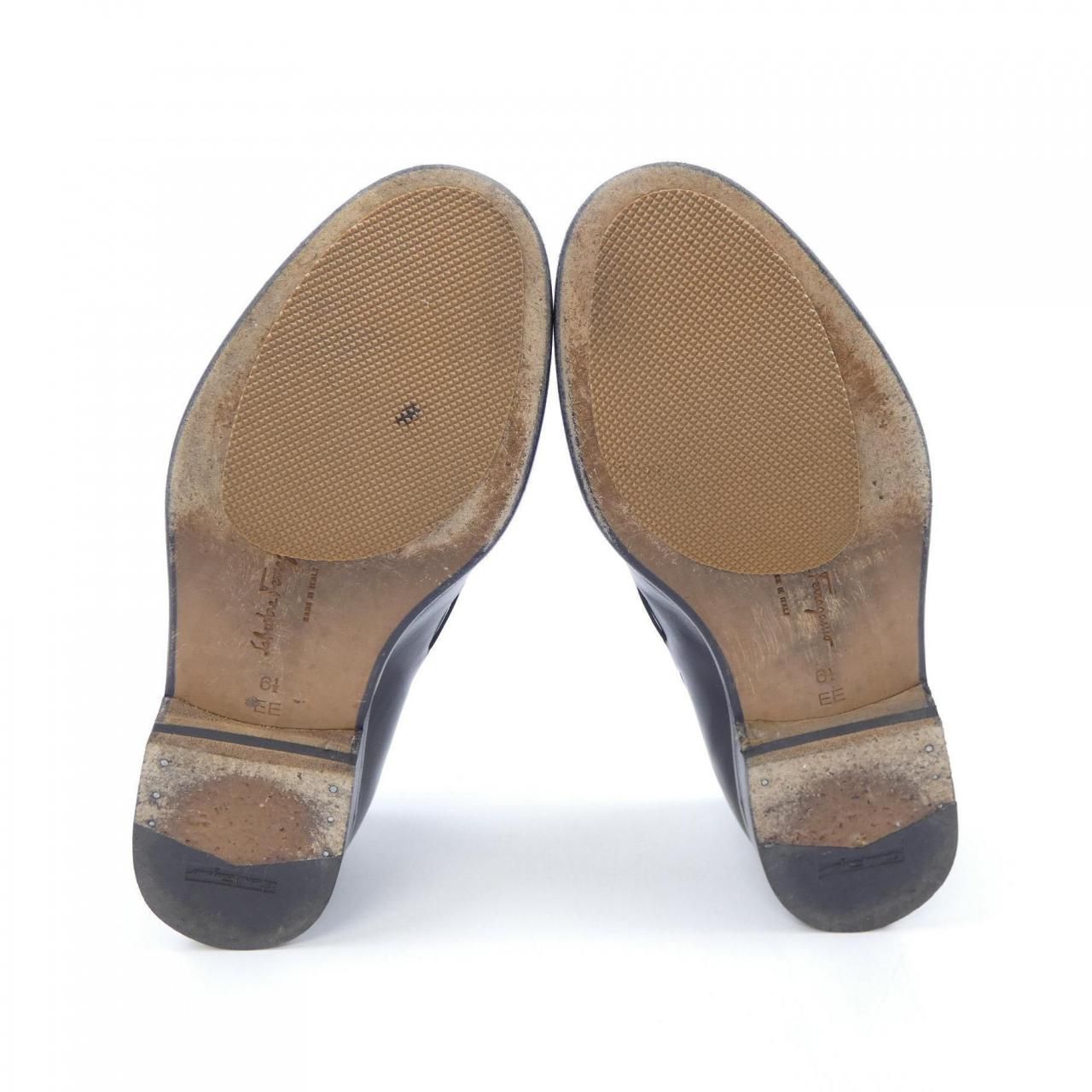 フェラガモ FERRAGAMO
