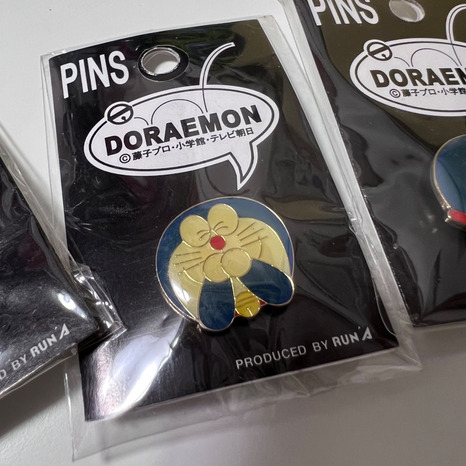 レア！ドラえもんピンバッジ ピンズ 4点特別セット - メルカリ