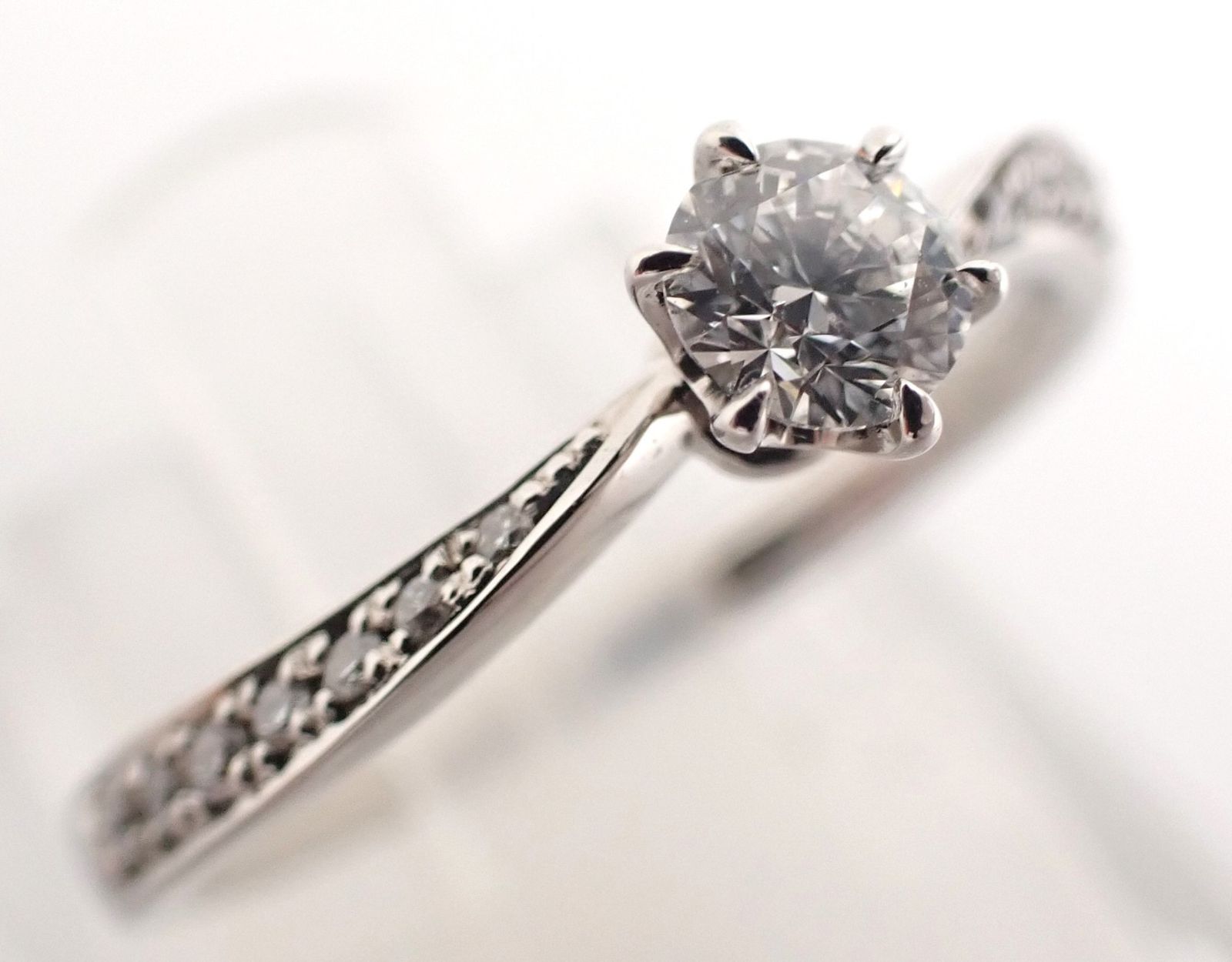 美品 4℃(ヨンドシー) プラチナ ダイヤリング D0.214ct Pt900 11号 2.9g 