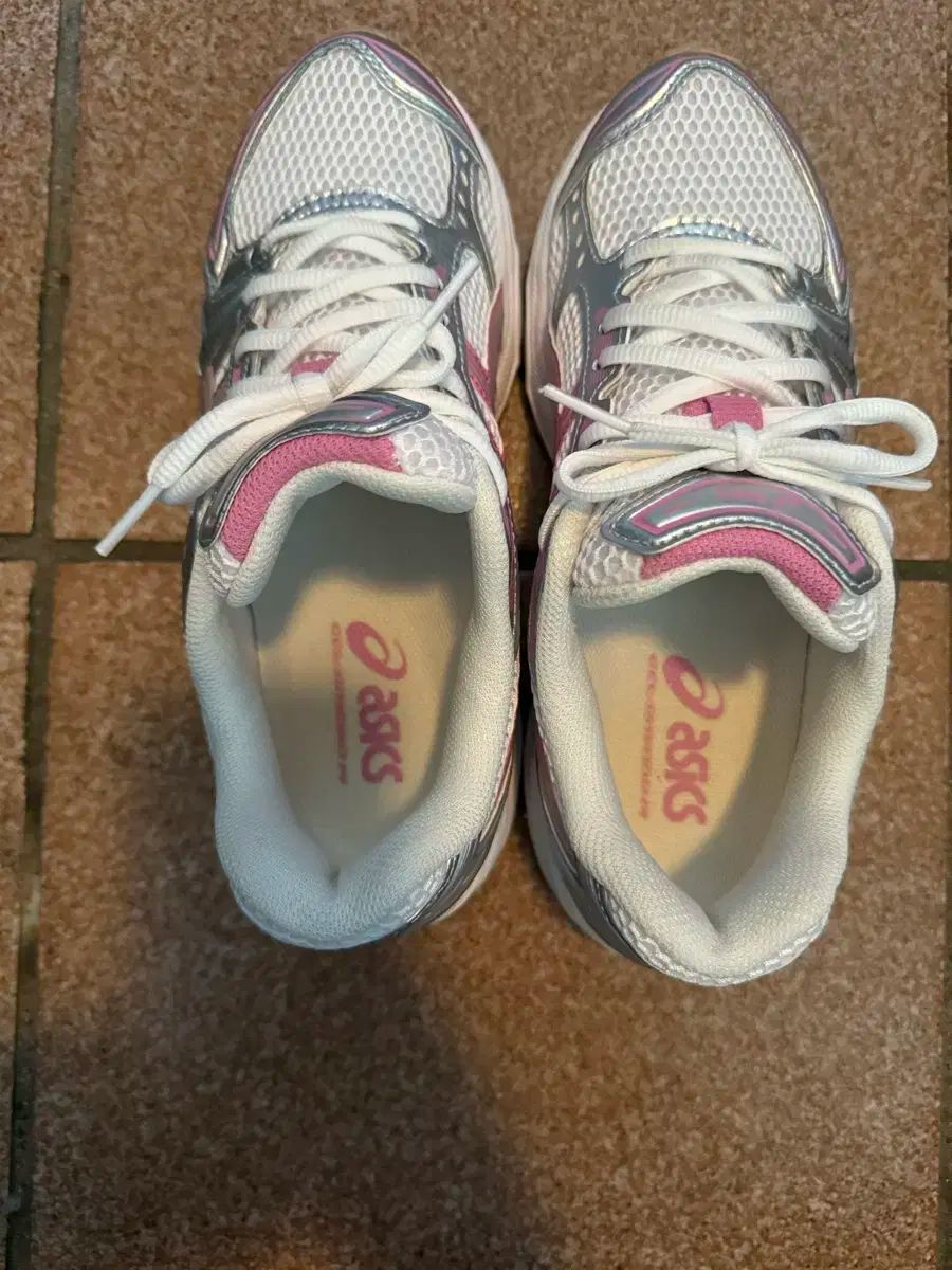 ☪ Asics
