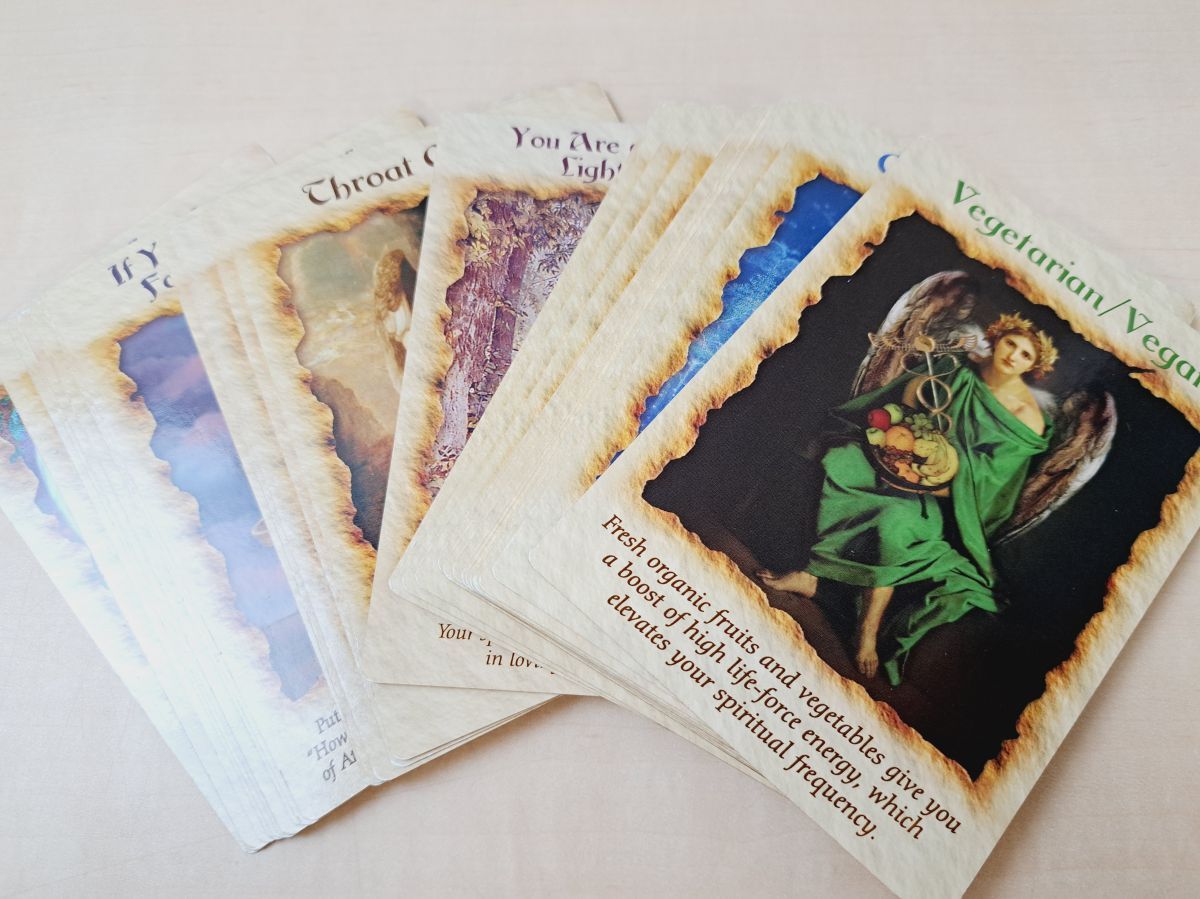 エンジェルセラピーオラクルカード Angel Therapy Oracle Cards