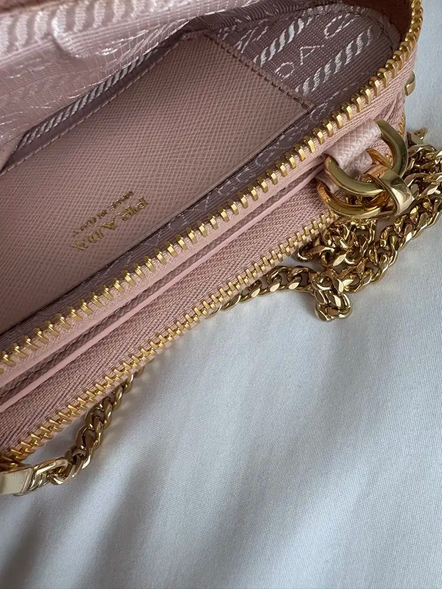 プラダ シアリング