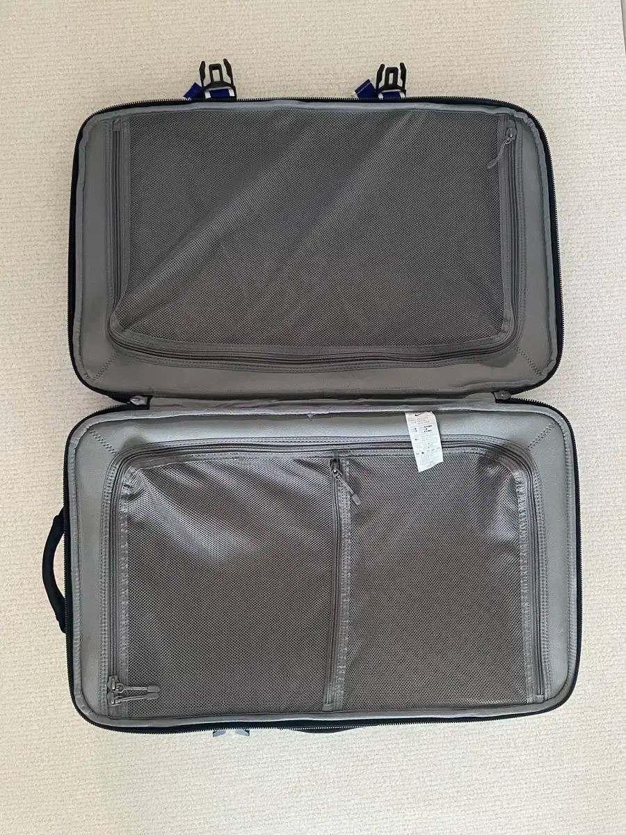 機内持ち込み手荷物