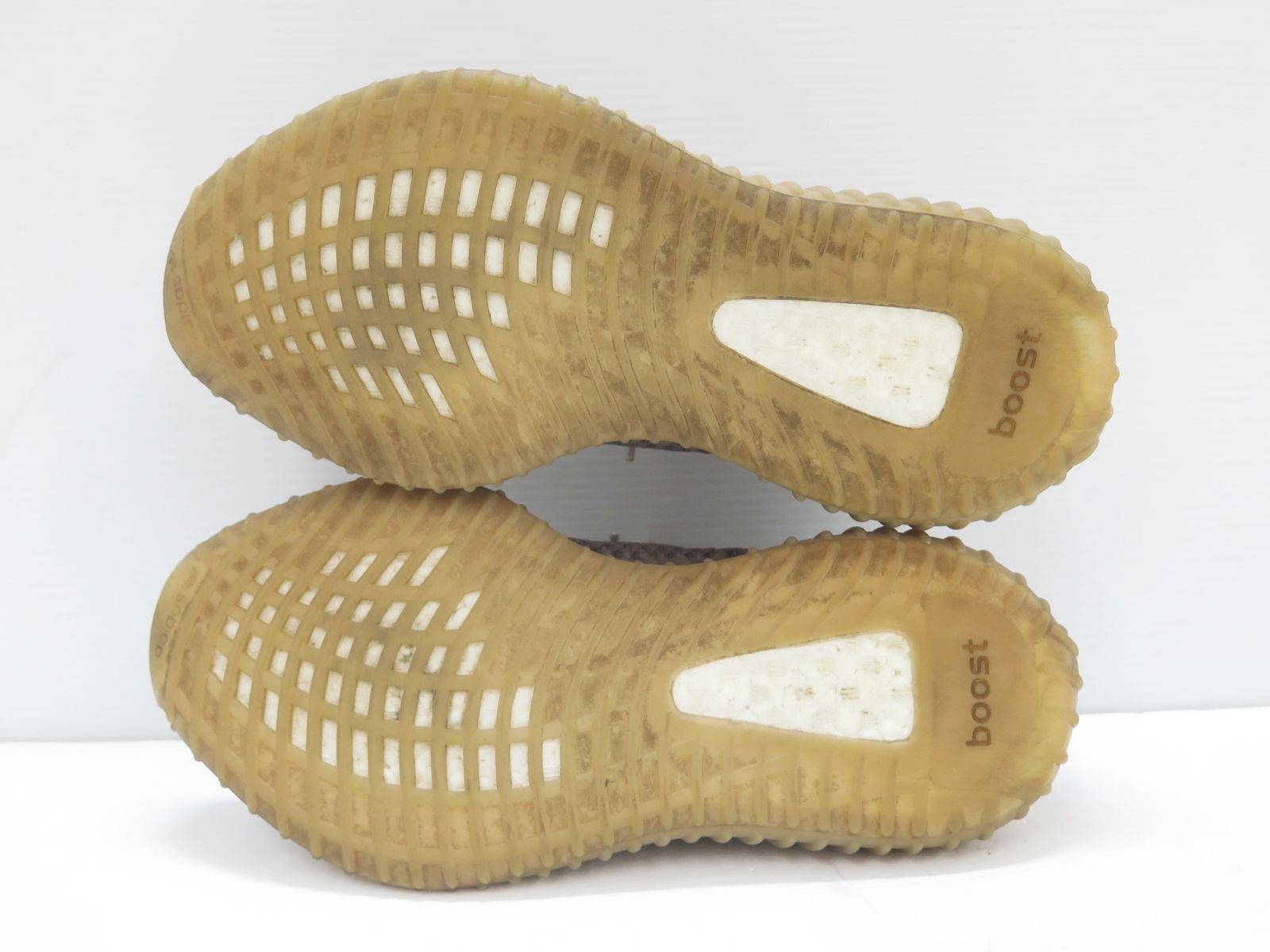 アディダス YEEZY FORMRUNNER 27.5 adidas Yeezy Foam Runner Carbon IG5349 | Dead Stock
